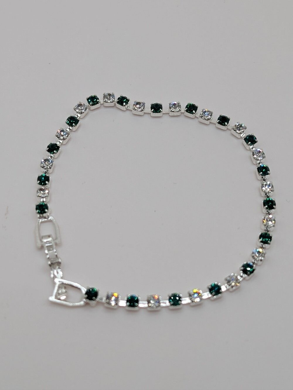 Elegant Sparkly Green & Silver Tennis Bracelet Made With Swarovski Crystals NEW! - Picture 3 of 11